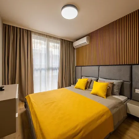 Aparthotel Emilia Romana Park *
