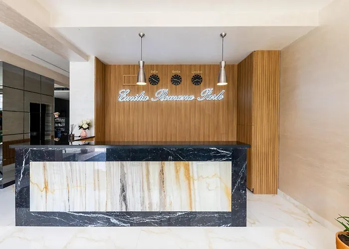 아파트호텔 Emilia Romana Park 써니비치