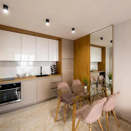 Emilia Romana Park 아파트호텔 써니비치