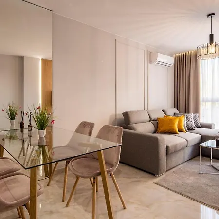 Emilia Romana Park 아파트호텔 써니비치