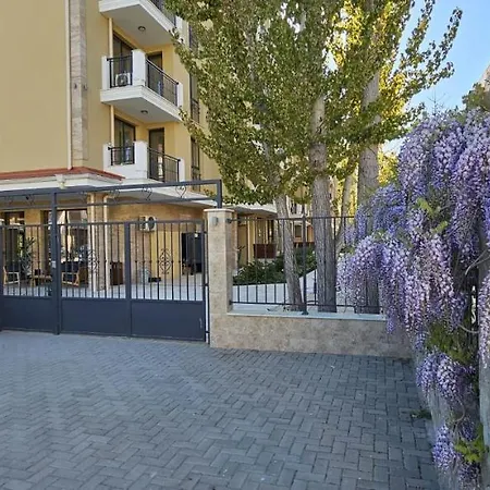 Emilia Romana Park 아파트호텔