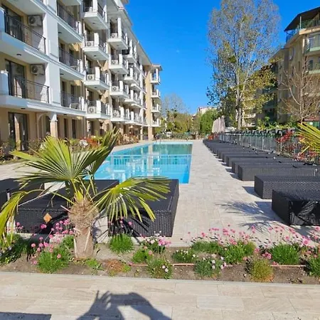 Emilia Romana Park 아파트호텔