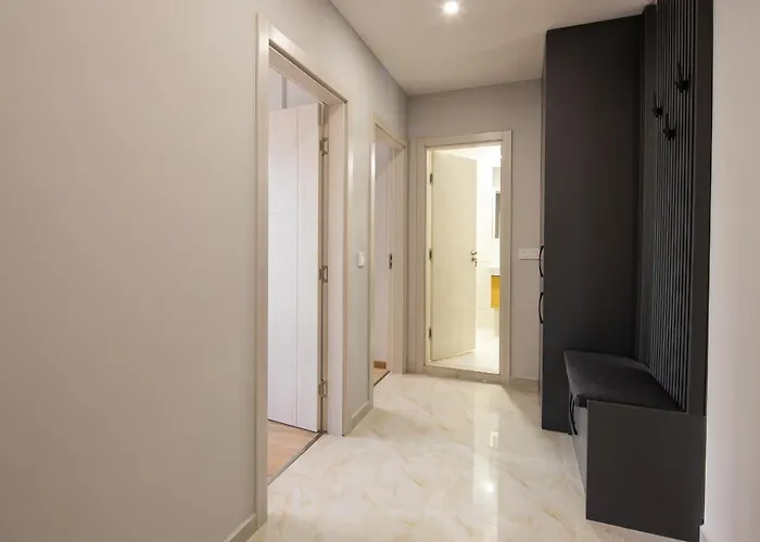 Apartahotel Emilia Romana Park