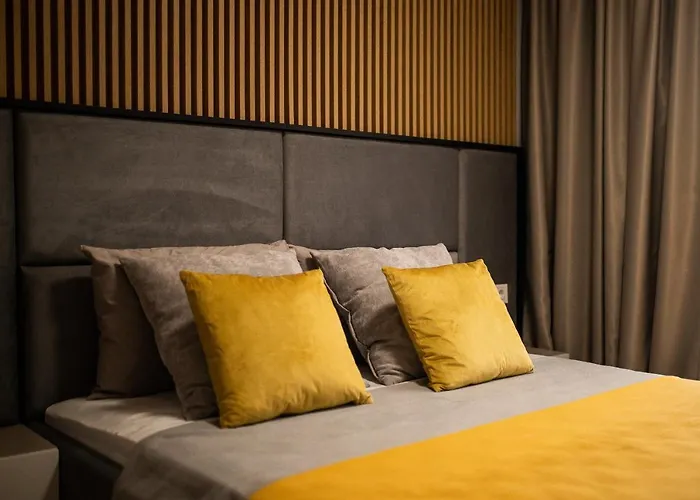 Emilia Romana Park 阳光海滩