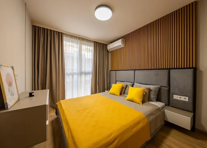 Apartahotel Emilia Romana Park 4*