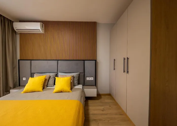 Aparthotel Emilia Romana Park 4*