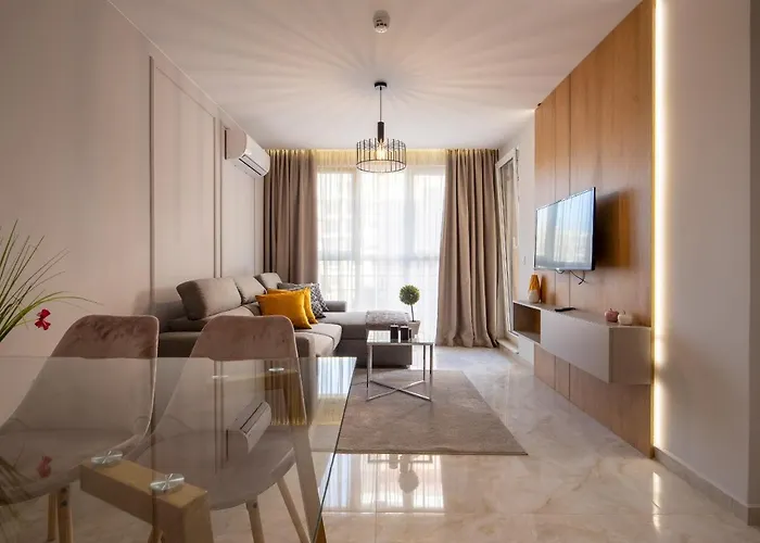 Emilia Romana Park Aparthotel 4*