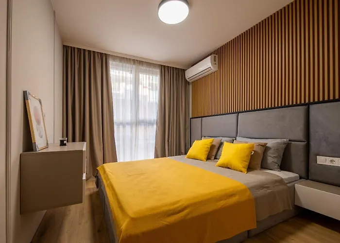 Aparthotel Emilia Romana Park